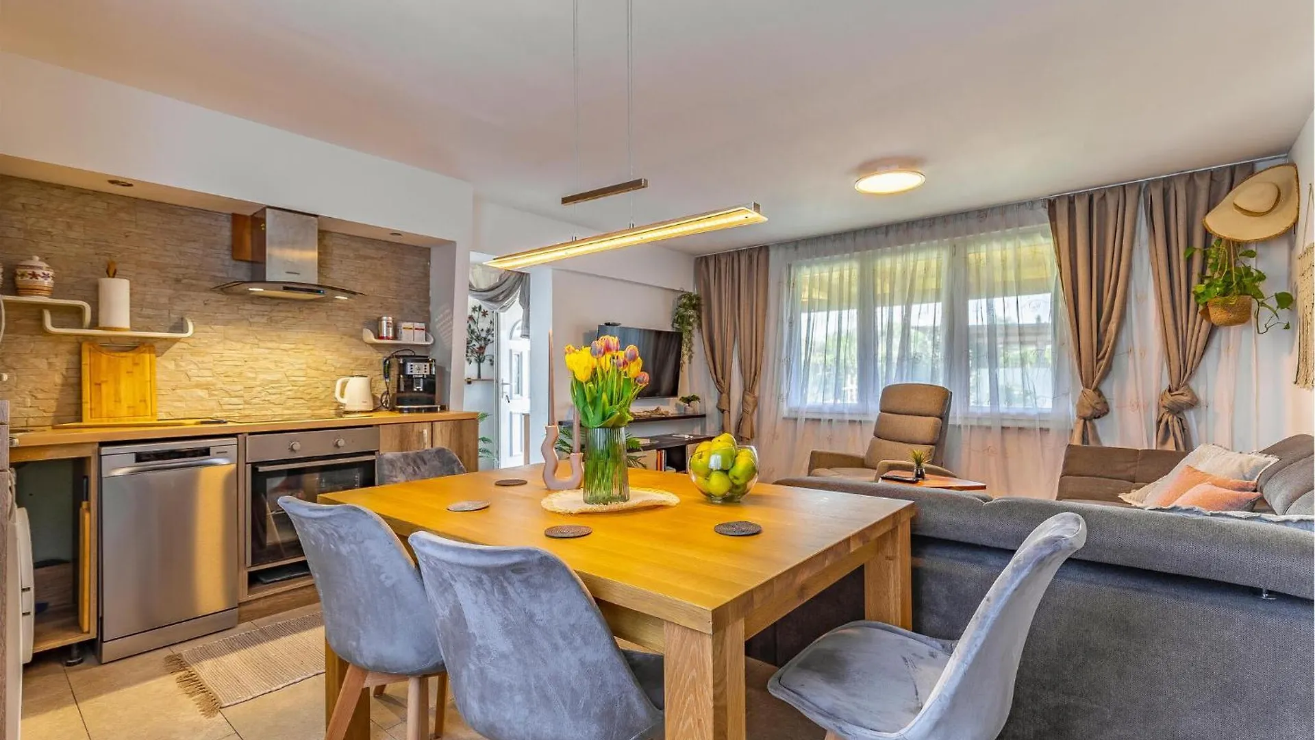 Beautiful Home In Skatari With Kitchen Pula 0*,  Croatia