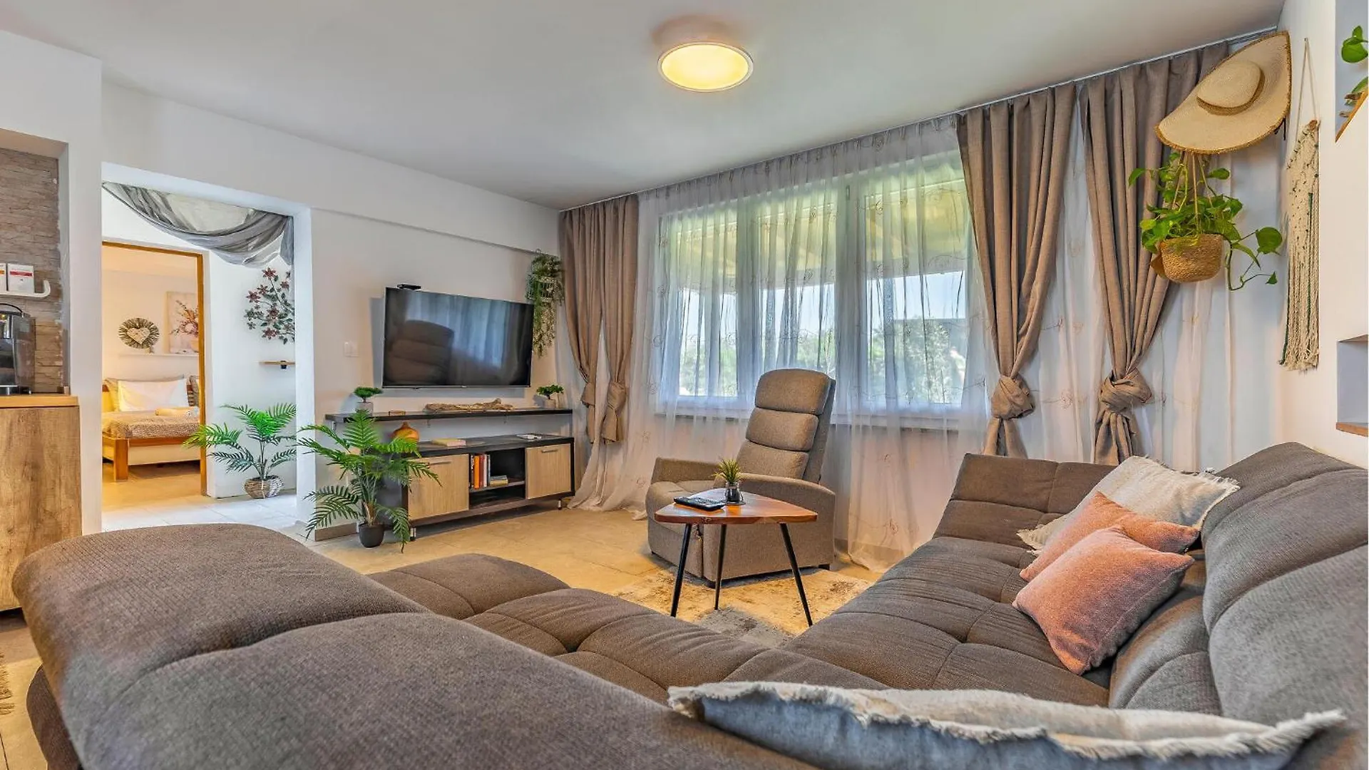 Beautiful Home In Skatari With Kitchen Pula Croatia